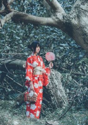 年轻善良的女老板_BD英语BD在线观看